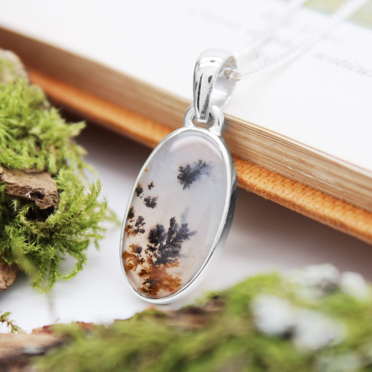 WHISPERING WOODS  - Sterling Silver & Scenic Agate Necklace