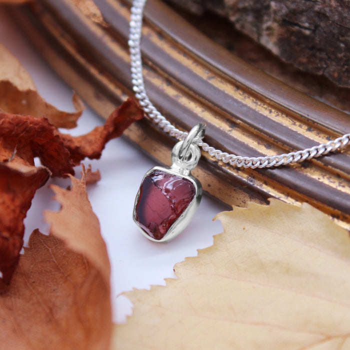 CRIMSON LEAVES - Sterling Silver & Garnet Necklace
