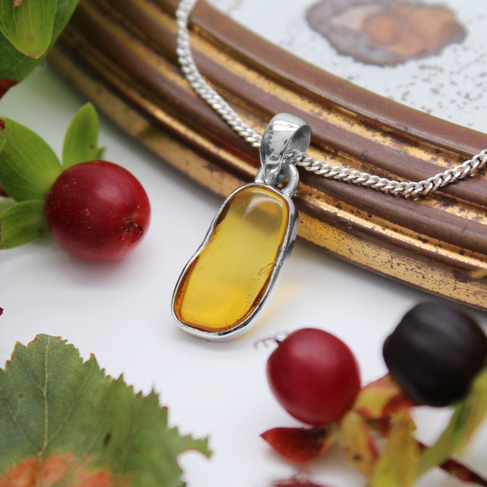 GOLDEN HOUR - Sterling Silver & Amber Necklace