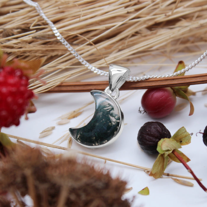 WOODLAND ECLIPSE - Sterling Silver & Moss Agate Necklace