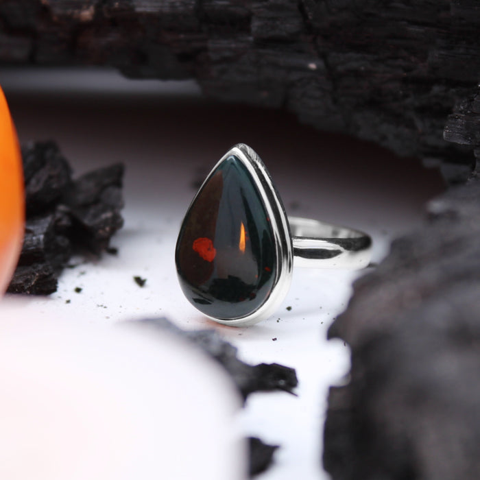 ELVIRA - Sterling Silver & Blood Stone Ring - US 9