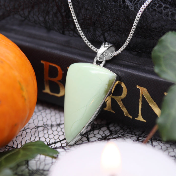 SLIMER - Sterling Silver & Lemon Chrysoprase Necklace