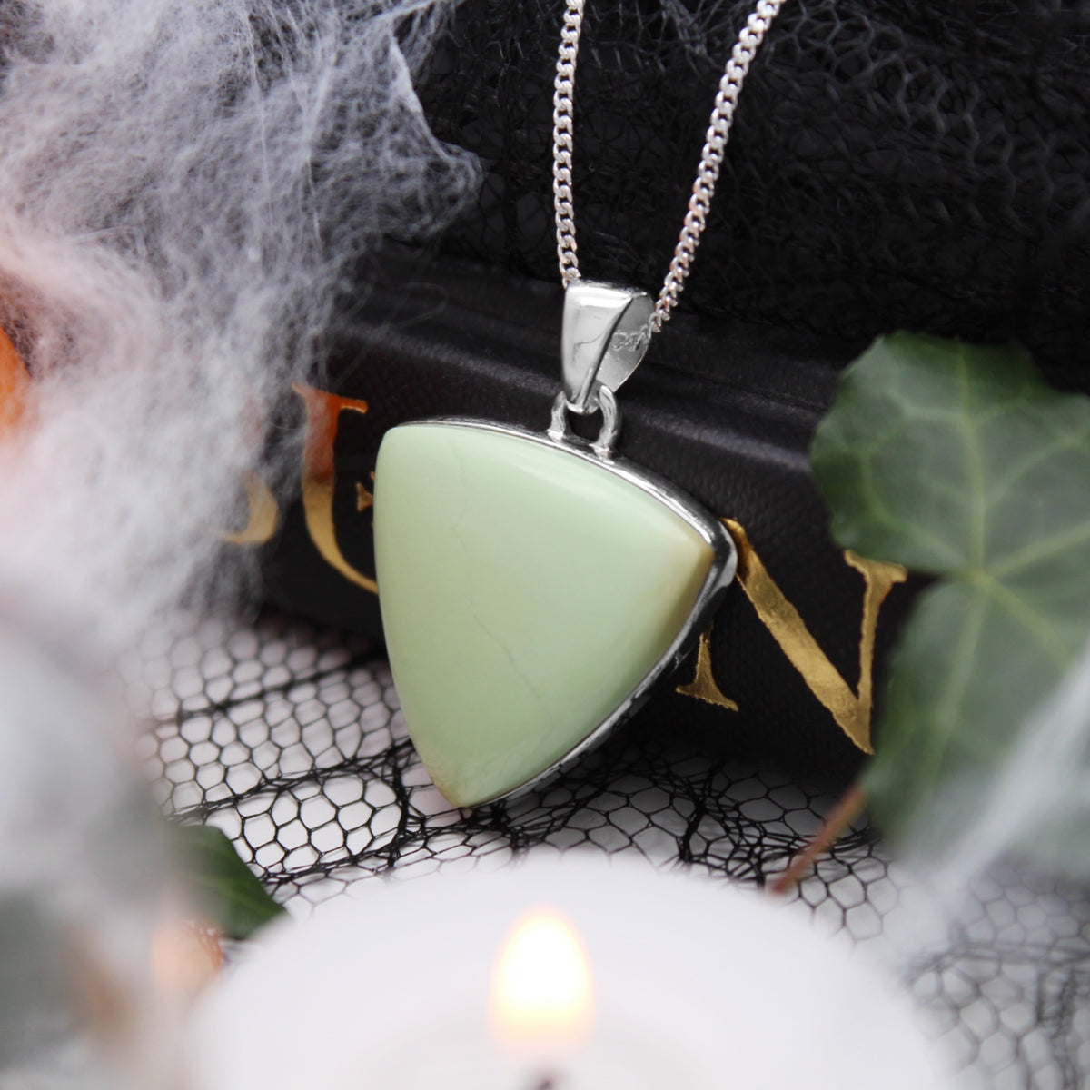 SLIMER - Sterling Silver & Lemon Chrysoprase Necklace