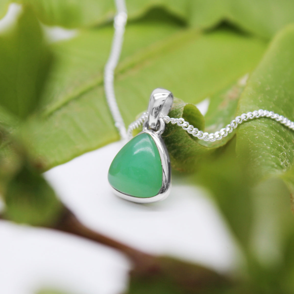 LILY PAD - Sterling Silver & Chrysoprase Necklace