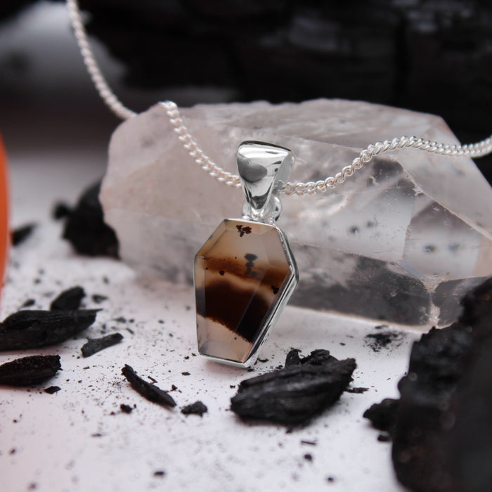 GLOOM - Sterling Silver & Montana Agate Necklace