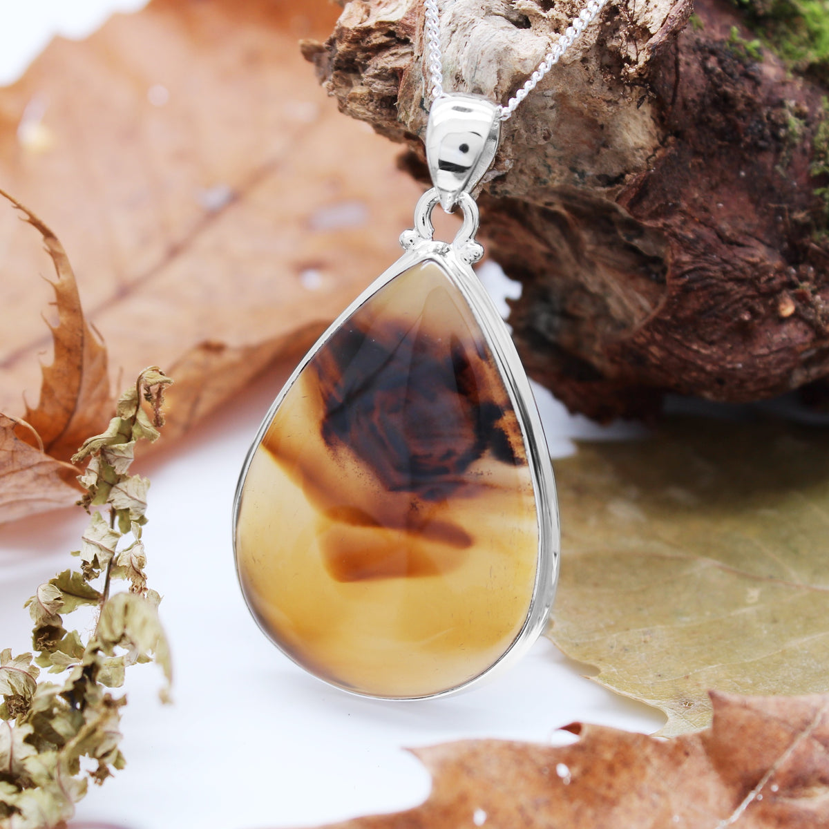 FALL  - Sterling Silver & Montana Agate Necklace